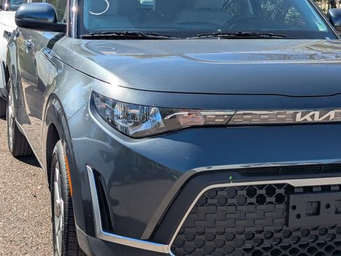 Certified 2025 Kia Soul LX image 6