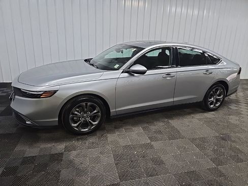 Used 2023 Honda Accord EX image 6