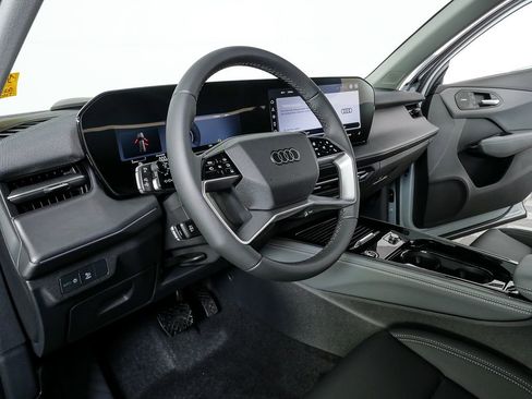 New 2026 Audi Q3 quattro 2.0T image 4