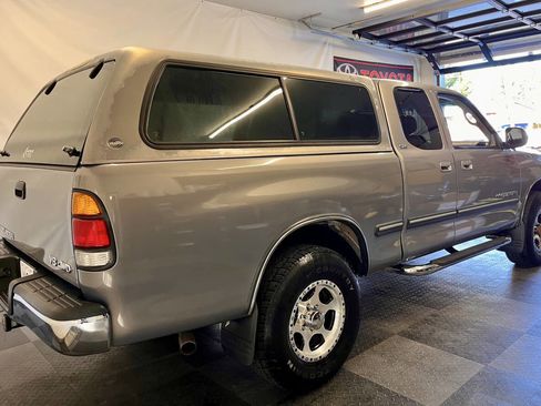 Used 2000 Toyota Tundra SR5 image 3