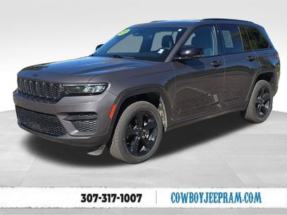 Used 2023 Jeep Grand Cherokee Altitude