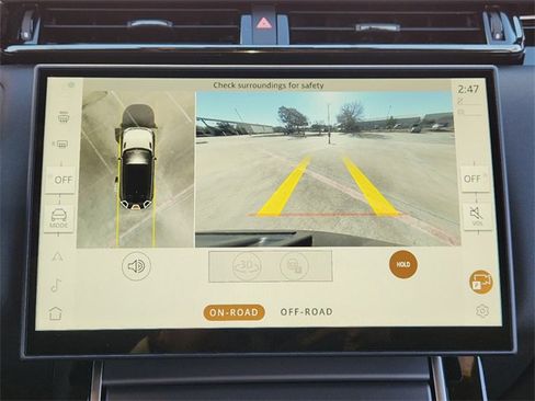 New 2025 Land Rover Range Rover Velar Dynamic SE image 17