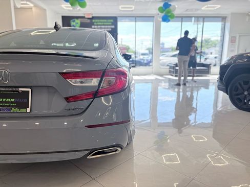 Used 2022 Honda Accord Sport image 14
