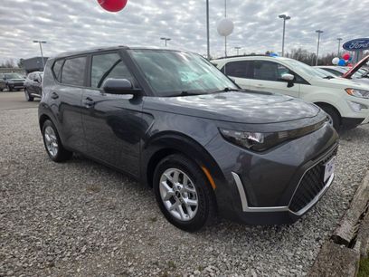 Used 2024 Kia Soul LX w/ Option Group 015