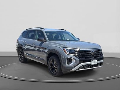 New 2026 Volkswagen Atlas Peak Edition