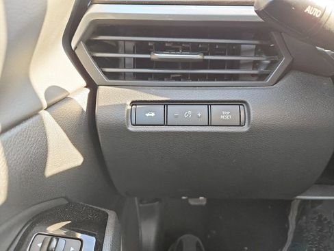 Used 2023 Nissan Altima 2.5 SV image 21