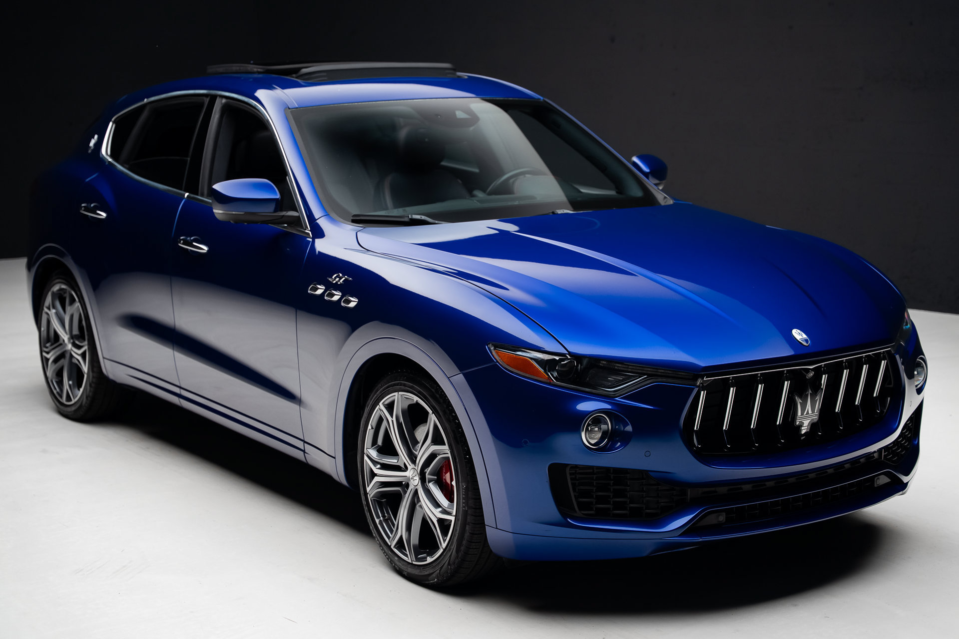 Used 2023 Maserati Levante GT AWD/4WD image 43