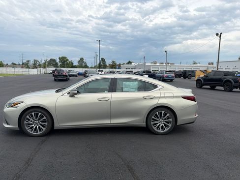 Used 2019 Lexus ES 350 w/ Premium Package FWD image 4
