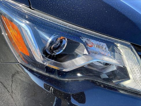 Used 2018 Nissan Pathfinder Platinum w/ Cargo Package image 24