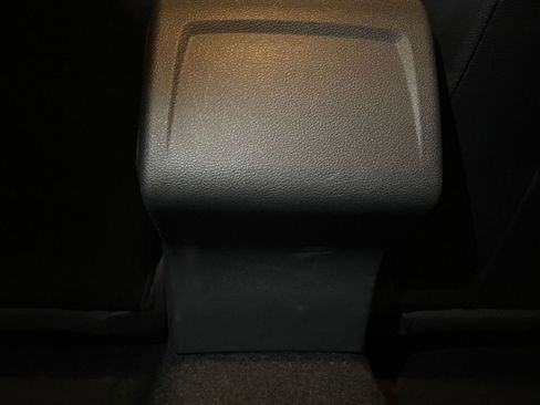 Used 2025 Volkswagen Jetta SE image 24