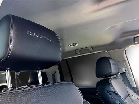 Used 2020 GMC Yukon XL Denali image 27