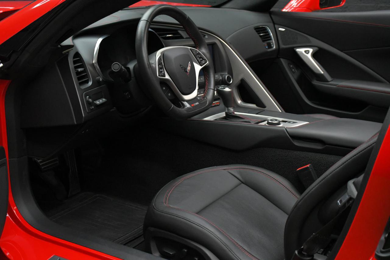 Used 2016 Chevrolet Corvette Z06 w/ 3LZ Preferred Equipment Group RWD image 22