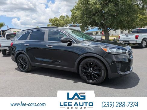 Used 2020 Kia Sorento S FWD image 1