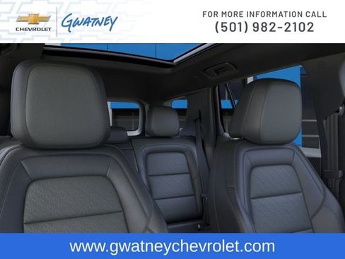 New 2026 Chevrolet Equinox LT w/ Convenience Package II FWD image 24