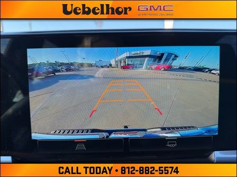 Used 2025 GMC Sierra 1500 SLT image 25