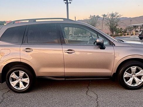 Used 2014 Subaru Forester 2.5i Touring w/ Popular Package #2 image 9