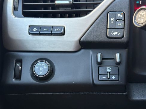 Used 2020 GMC Yukon XL Denali RWD image 58