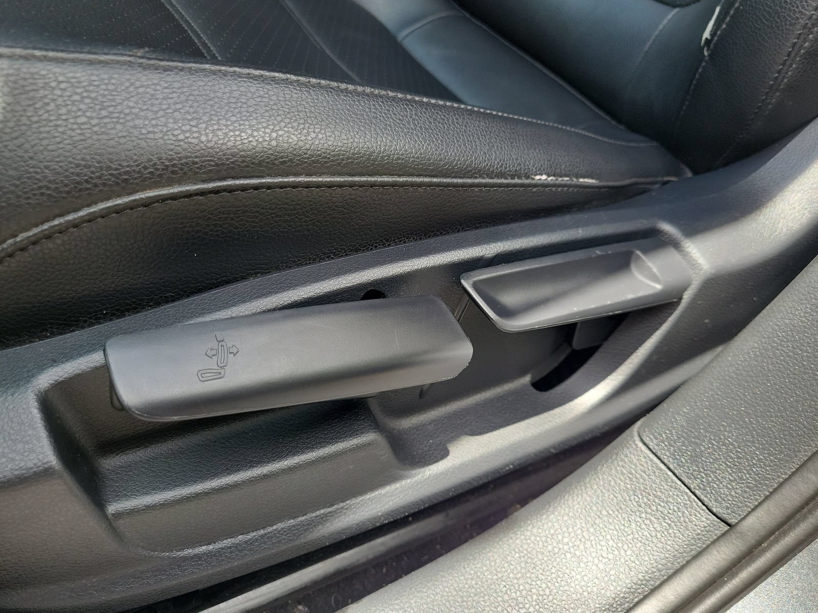 Used 2018 Volkswagen Jetta SE FWD image 13
