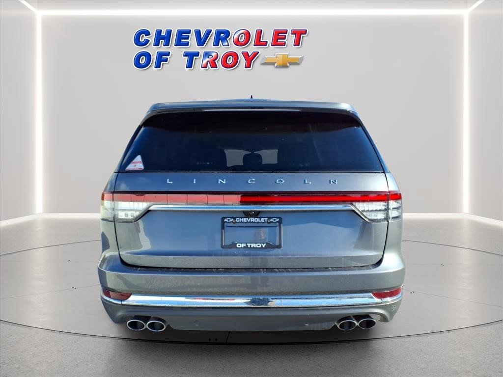 Used 2023 Lincoln Aviator AWD image 8