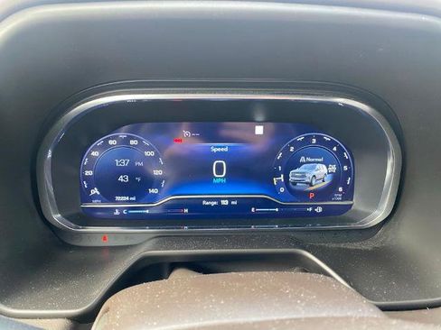 Used 2023 Chevrolet Suburban Z71 AWD/4WD image 19
