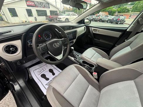 Used 2019 Toyota Corolla LE FWD image 15