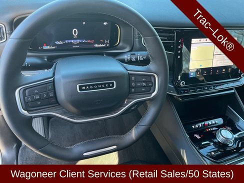 Used 2022 Jeep Wagoneer Series III w/ Flexible Seating Group AWD/4WD image 12