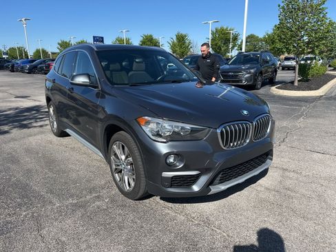 Used 2017 BMW X1 xDrive28i AWD/4WD image 5