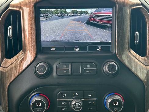 Used 2021 Chevrolet Silverado 1500 LTZ RWD image 31
