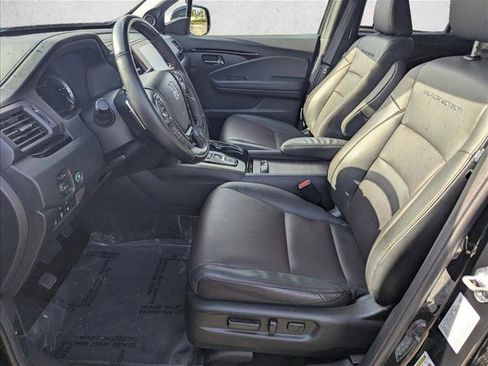Used 2023 Honda Ridgeline Black Edition image 17