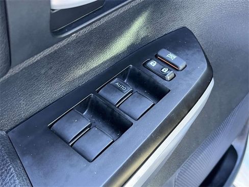 Used 2017 Toyota Tundra SR5 w/ SR5 Upgrade Package image 17