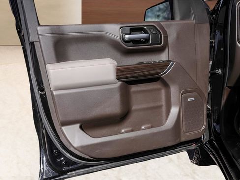 Used 2020 Chevrolet Silverado 1500 LT Trail Boss image 25