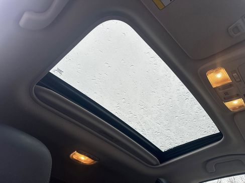 Used 2018 Subaru Outback 2.5i Limited image 7