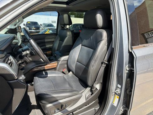 Used 2019 Chevrolet Tahoe LT RWD image 11