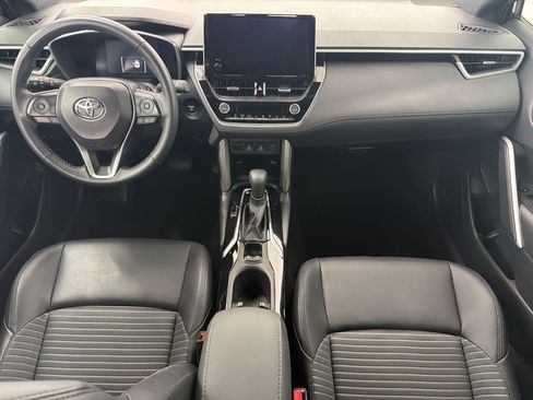 Used 2024 Toyota Corolla Cross AWD Hybrid w/ Convenience Package image 15
