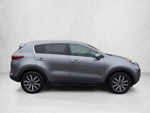 Used 2017 Kia Sportage EX image 4