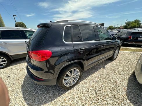 Used 2016 Volkswagen Tiguan SE FWD image 5