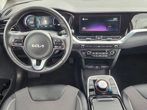 Used 2022 Kia Niro EX w/ Cold Weather Package FWD image 26