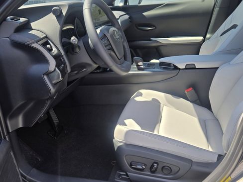 New 2026 Lexus UX 300h FWD image 3