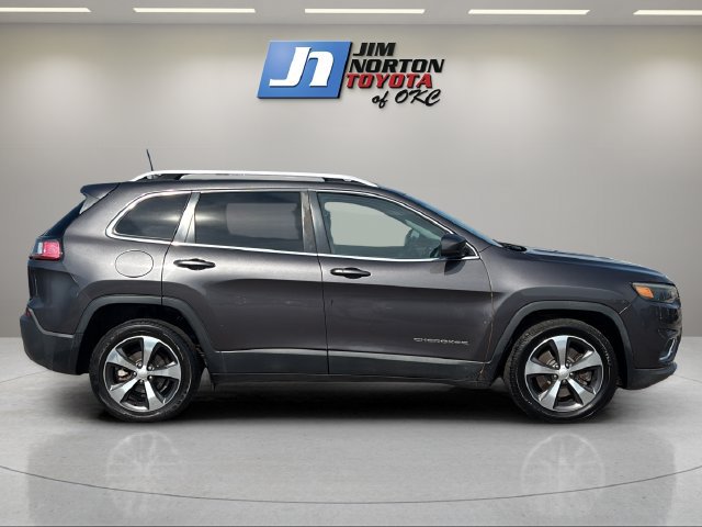 Used 2019 Jeep Cherokee Limited FWD image 4
