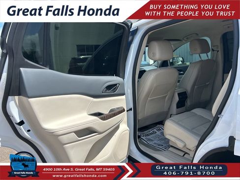 Used 2023 GMC Acadia Denali AWD/4WD image 19