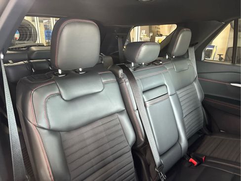 New 2026 Ford Explorer ST-Line w/ ST-Line Street Pack AWD/4WD image 26