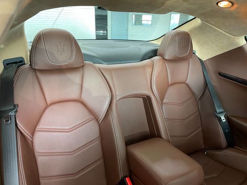 Used 2016 Maserati GranTurismo Sport image 21