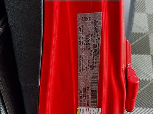 Used 2025 Jeep Wrangler Sport S image 12