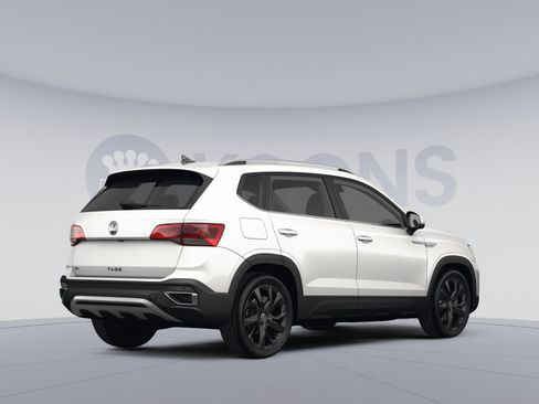 Used 2022 Volkswagen Taos S FWD image 4