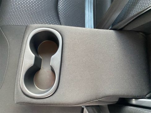 Used 2019 Toyota Prius LE image 30