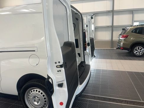 Used 2022 RAM ProMaster City Tradesman FWD image 7