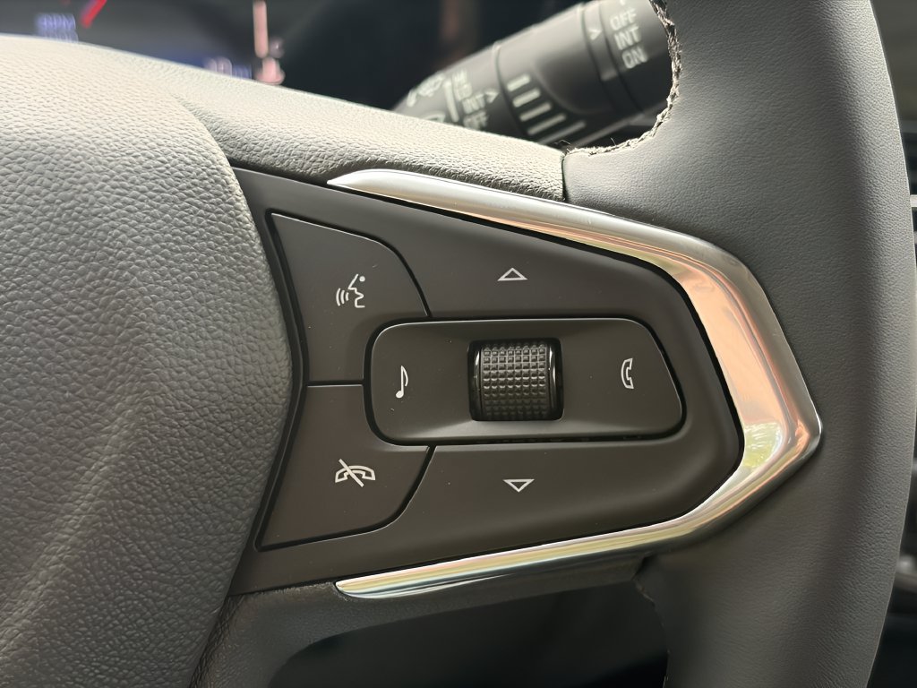 New 2026 Chevrolet Trax LT w/ LT Convenience Package FWD image 19