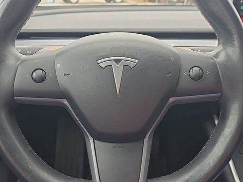 Used 2018 Tesla Model 3 AWD/4WD image 24
