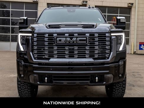Used 2024 GMC Sierra 2500 Denali Ultimate image 4