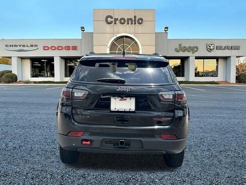 Used 2022 Jeep Compass Trailhawk w/ Trailhawk Elite Group AWD/4WD image 4